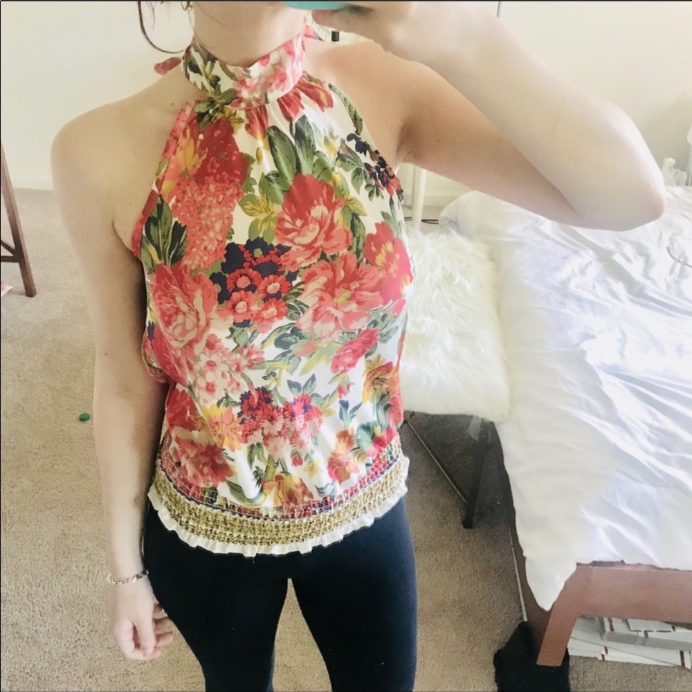 Floral tie neck mock neck sleeveless top